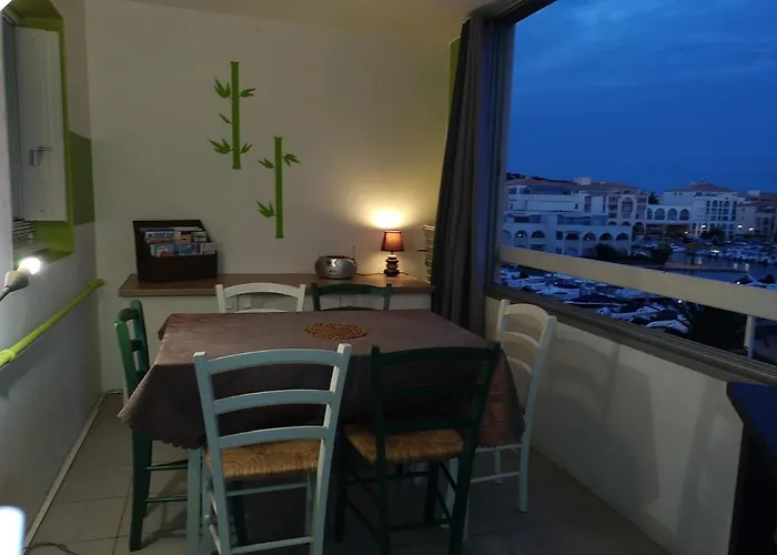 Mer, Bateaux, Canaux Apartman *